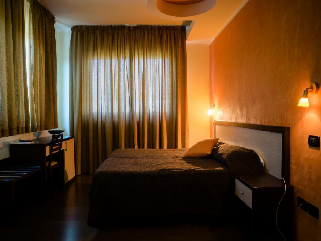 Hotel Select Atessa Eksteriør billede
