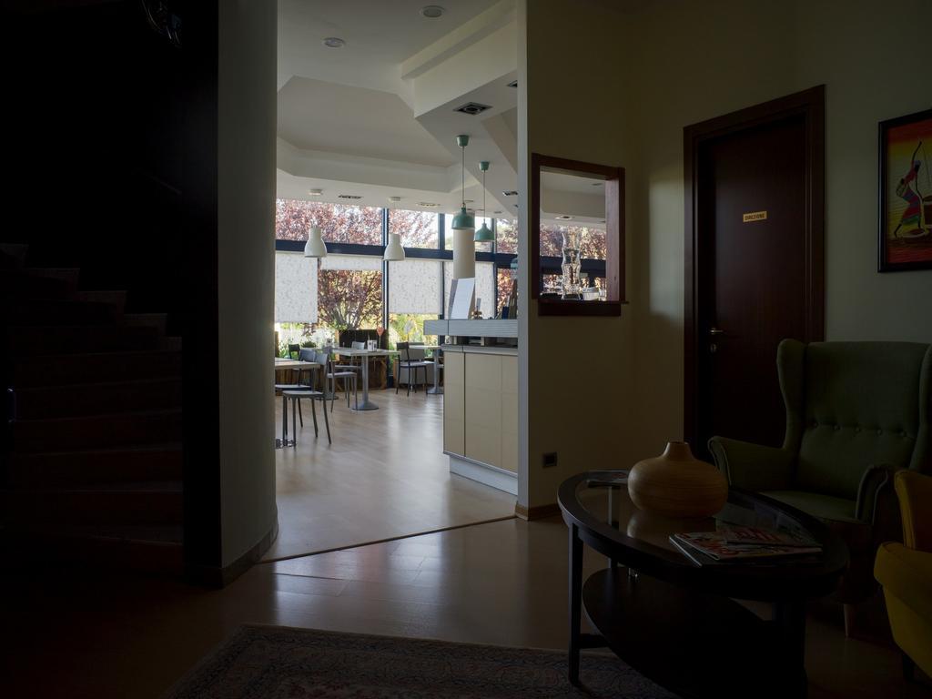 Hotel Select Atessa Eksteriør billede