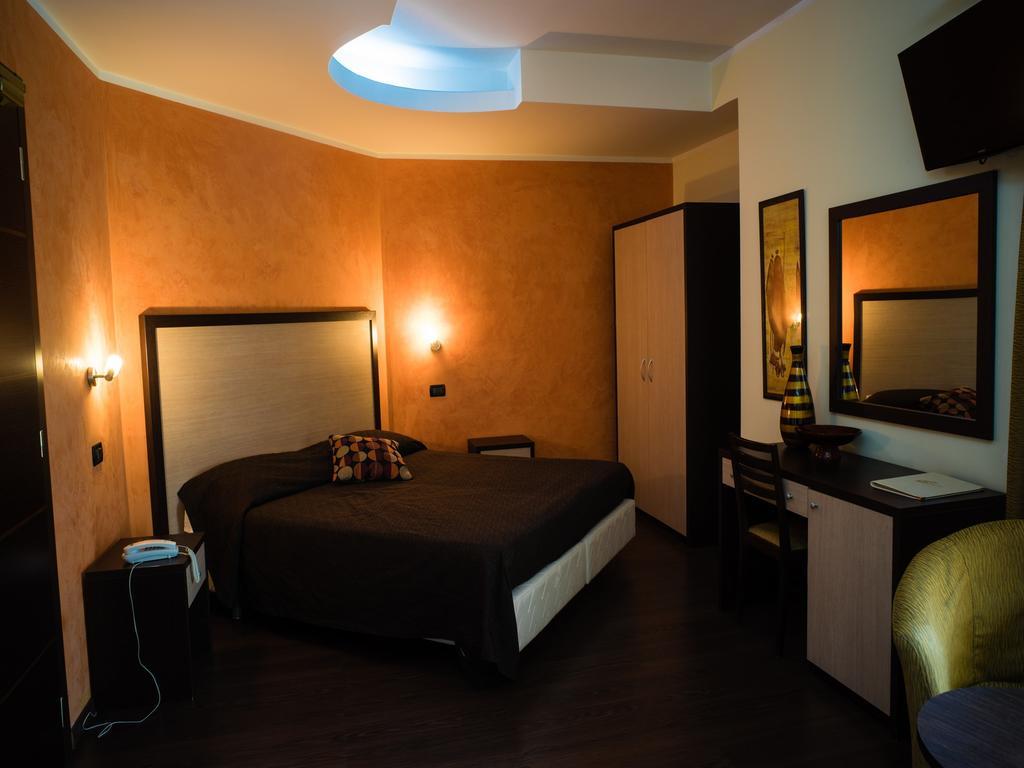 Hotel Select Atessa Eksteriør billede