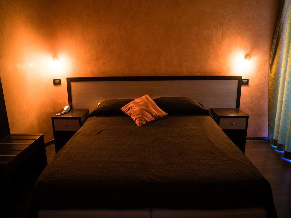 Hotel Select Atessa Eksteriør billede