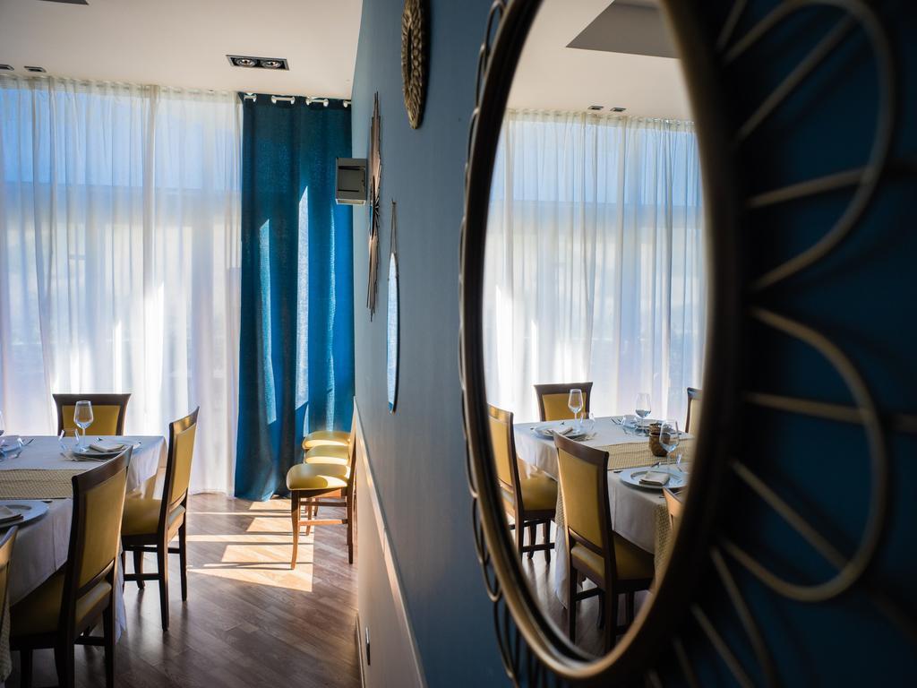 Hotel Select Atessa Eksteriør billede